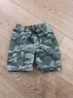 Old Navy Boys Swim Camo Pull-On Shorts - Green